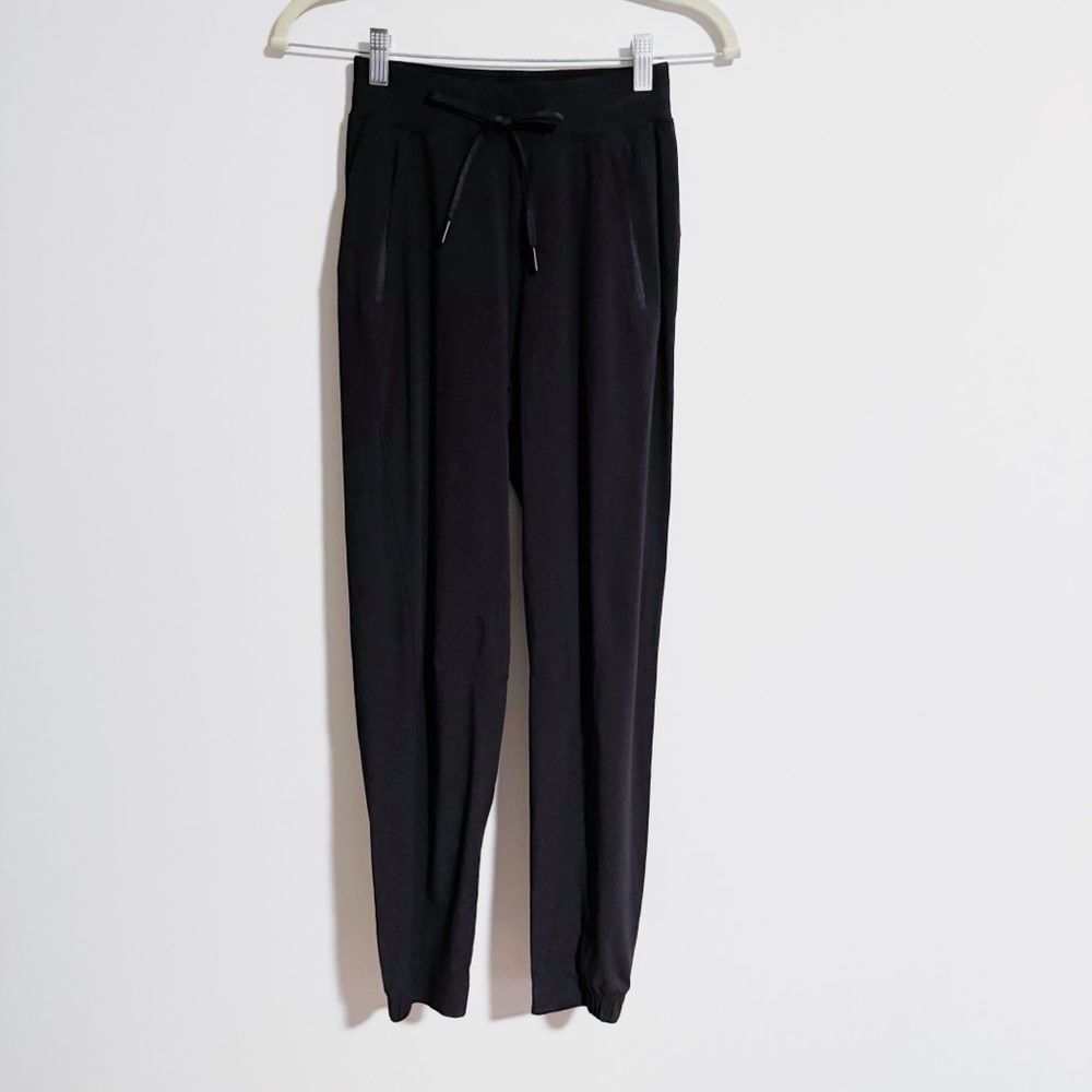 Lululemon - Black Jogger Pants